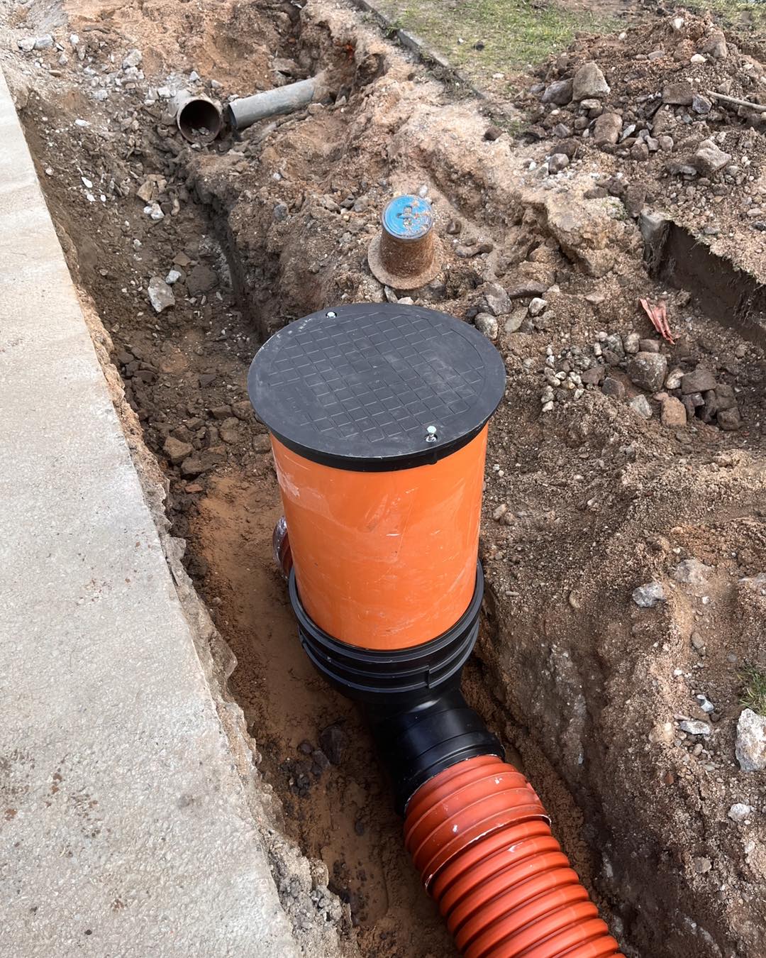 revizní šachta na korugované trubky