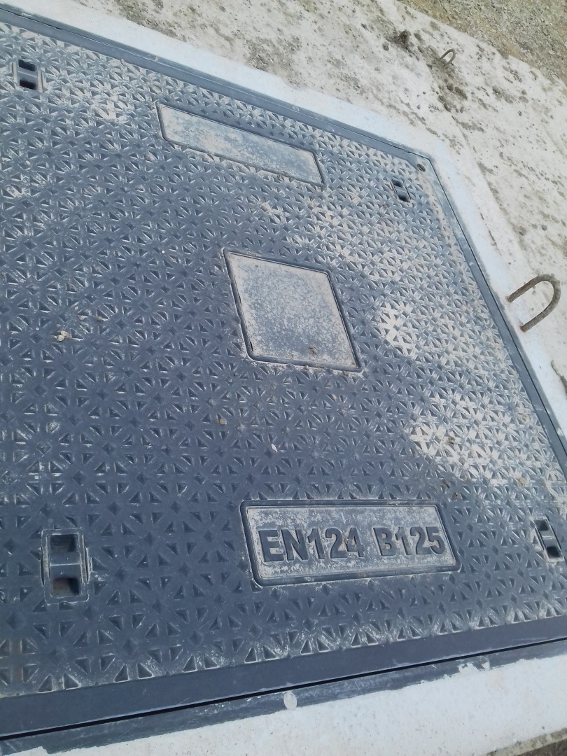 Poklop 1000x1000mm hranatý